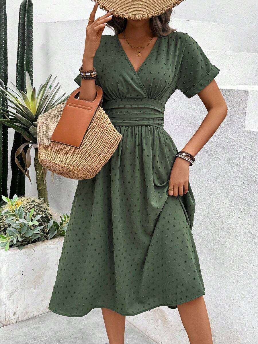 SHEIN Tall Women's Holiday Leisure Solid Color Cinched Waist Dress Maxi Women Outfit - Green - View 1