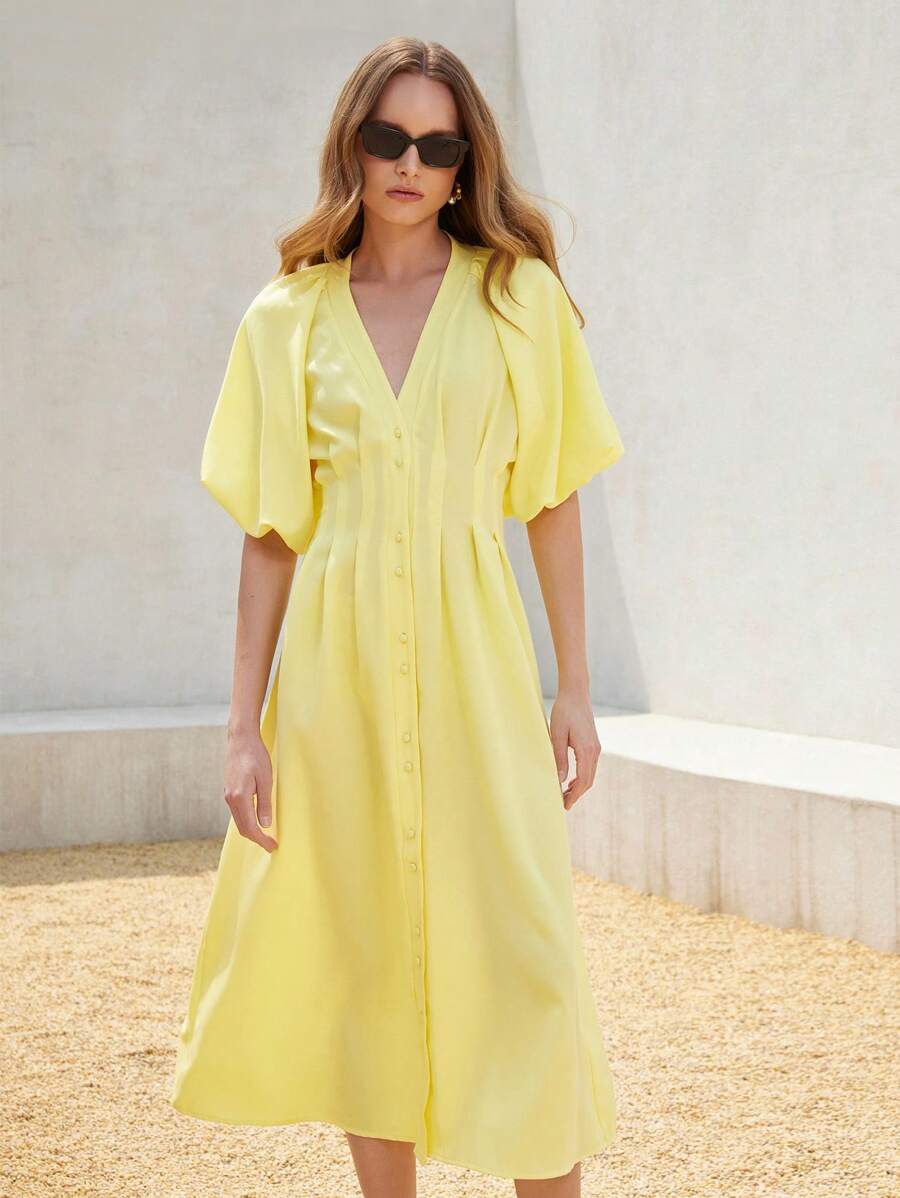 Revavyn Đầm dài tay bồng phối chiffon màu trơn hở eo hở trước cho nữ - Màu vàng - Xem 1
