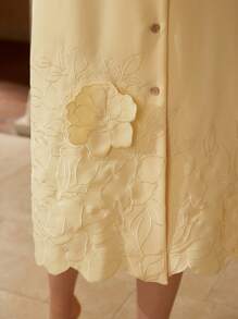MOTF PREMIUM VESTIDO CAMISERO CON BORDADO FLORAL