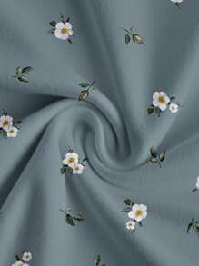 SHEIN LUNE Blusa de manga abullonada con cuello cuadrado y estampado floral verde de estilo minimalista informal, adecuada para vacaciones de verano en tallas grandes