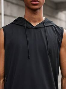 Manfinity Roghcode Men Summer Minimalist Solid Color Drawstring Hoodie Top And Shorts Set - Black - View 3