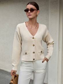 CLARA VERO 女士纯色前扣口袋细节开衫