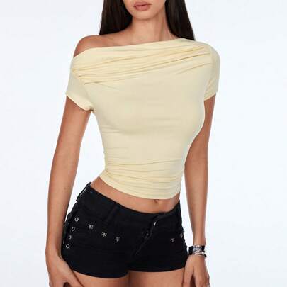 여성 플레인 비대칭 칼라 반팔 플리츠 크롭 캐주얼 티셔츠