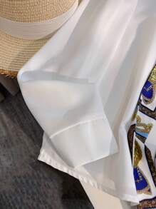 Chiquease Damen Bluse mit Bindekragen, grafischem Muster, eleganter Kurzarm, Sommer