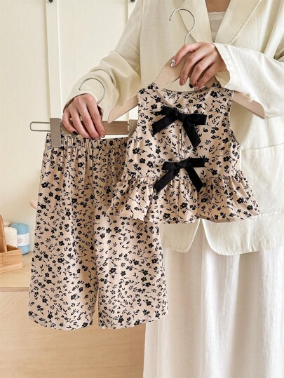 SHEIN LMoss Kids 2 Stücke/Set Baby Mädchen Blümchen Ärmelloses Top & Lose Beiläufige Hosen Set