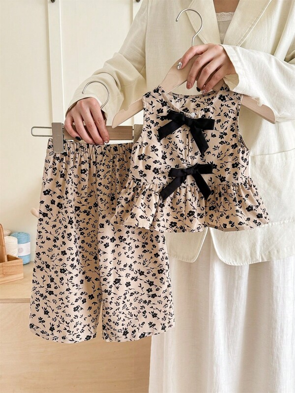 SHEIN LMoss Kids Set 2 bucăți pentru fetiță, bluză cu mâneci și pantaloni largi, cu flori