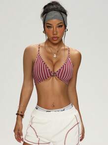 Easithlete Women's Summer Striped Criss-Cross Back Hook Front Sports Bra