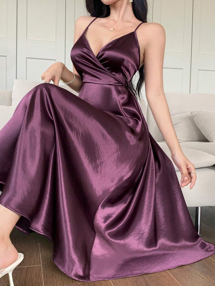 DAZY 女士夏季缎面连衣裙，细肩带露背蝴蝶结连衣裙，性感优雅长裙婚礼女装 - 紫色 - 查看 1