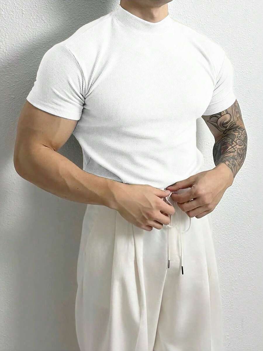 Manfinity Homme 男士休闲纯色短袖 T 恤，百搭夏季男士 T 恤，适合秋季