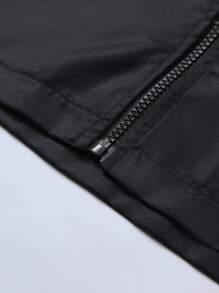 Manfinity EMRG Plus Size Men Letter Print Zip Closure Casual Short Sleeve Shirt - Black - View 4