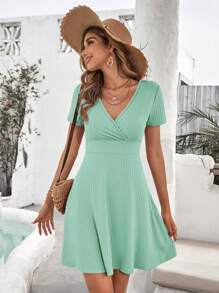 SHEIN Clasi 女式简约纯色V领短袖休闲连衣裙，夏季 - 綠色 - 查看 4