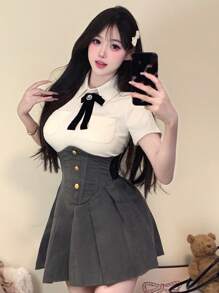 DAZY 美国时尚女孩校服套装 - 鱼骨腰连衣裙和白色短袖华夫格上衣，女士两件套