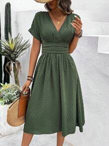 SHEIN Tall Women's Holiday Leisure Solid Color Cinched Waist Dress Maxi Women Outfit - Green - View 3
