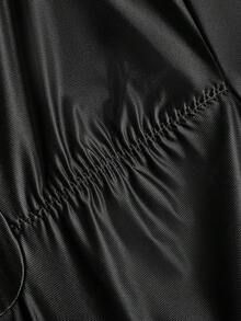 قطعة ملابس داخلية شكل نسائية ذات لون واحد مخصرة من الخصر وبسحاب وبدون غرز