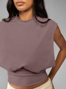 MISSGUIDED Sleeveless Crew Neck Crop Top Athletic Performance Basic Workout Yoga Running Athletic Cinched Waist Training Tank Top Sporty Summer Basic Athleisure - Mocha Brown - View 6