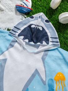 SHEIN Baby Boy Casual Holiday Cute Shark Design Beach Bathing Towel, Suitable For Beach, Seashore, Hot Spring