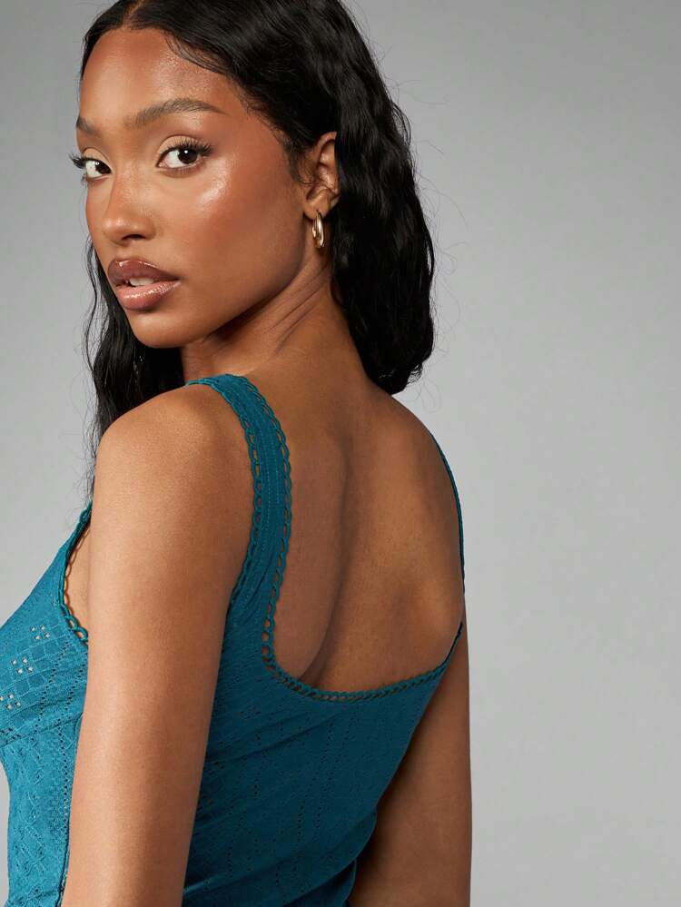 MISSGUIDED Top canotta in pizzo aderente dal design elegante, senza maniche, in stile corsetto, adatto per feste serali, festival e occasioni speciali, con orlo a balza, look alla moda