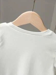 年轻女孩春秋休闲T恤胸前手工大花，舒适可爱，日常穿着 - 白色 - 查看 6