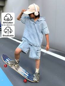 SHEIN Tween Boy 2 Stücke Set, modisch, lässig, blau, bequem, locker, schlicht, Jeans-Kapuzenpullover und lockere, bequeme 5-Cent-Jeansshorts mit weitem Bein für Jungenkostüme, Alltagskleidung und Sommer- und Frühlingskleidung für Kinder