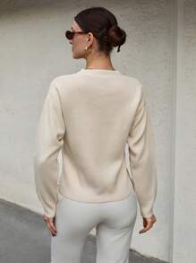 CLARA VERO 女士纯色前扣口袋细节开衫