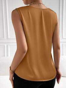 EMERY ROSE Blusa de mujer de verano con cuello en V unicolor, sin mangas, con volantes - Marrón - Ver 2