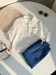 SHEIN 2pcs/Set Boys Casual Sports Vacation Clean Design White Collar Short Sleeve Shirt & Elastic Waist Pocket Solid Color Pants Set, Suitable For Kids Outfits, Young Boy Clothes, Back To School, Birthday Parties, Evenings, Performances, Weddings, Valentine's Day, Everyday Use, School, Travel, Sports, Spring And Summer - Multicolor - View 5