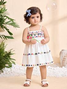 SHEIN Babygirl Cute Summer Vacation White Floral Print Camisole Dress, Mommy And Me Matching Outfits (2 Pieces Sold Separately) - White - View 5