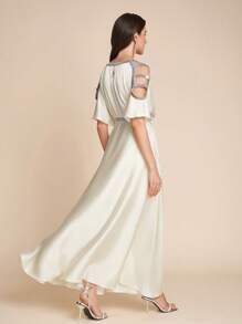 SHEIN Clasi Đầm dạ hội nữ màu mơ, chất liệu satin, kiểu dáng trễ vai, lấp lánh, dáng chữ A, eo thon, xếp ly, dây đeo, tay lửng, thanh lịch. - Màu be - Xem 2