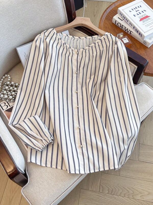 SHEIN LUNE Plus Size Women's French Striped Puff Sleeve Round Neck Metal Button Blouse
