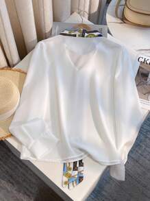 Chiquease Damen Bluse mit Bindekragen, grafischem Muster, eleganter Kurzarm, Sommer