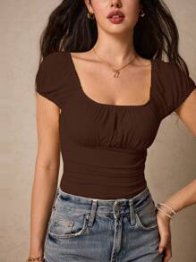 Poéselle Camiseta evasé de manga corta plisada, cuello cuadrado profundo, con encaje floral de malla y manga abullonada, blusas sexys para mujer para fiestas del té, camisetas de verano, tops de verano - Café integral - Ver 1