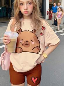 SHEIN Conjunto de 2 piezas de camiseta de manga corta y pantalones cortos con estampado de Capibara de dibujos animados, estilo casual y minimalista, apropiado para niñas adolescentes en verano