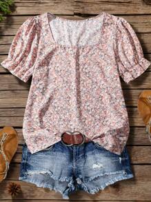 SHEIN LUNE Plus Size Square Neck Short Sleeve Allover Ditsy Floral Casual Top, Everyday Wear Boho/Bohemian,Holiday,Resort /Vacation Style Summer Beach Wedding Guest Women Casual Summer Summer Outing Blouses Mother Day Simple & Fashionable