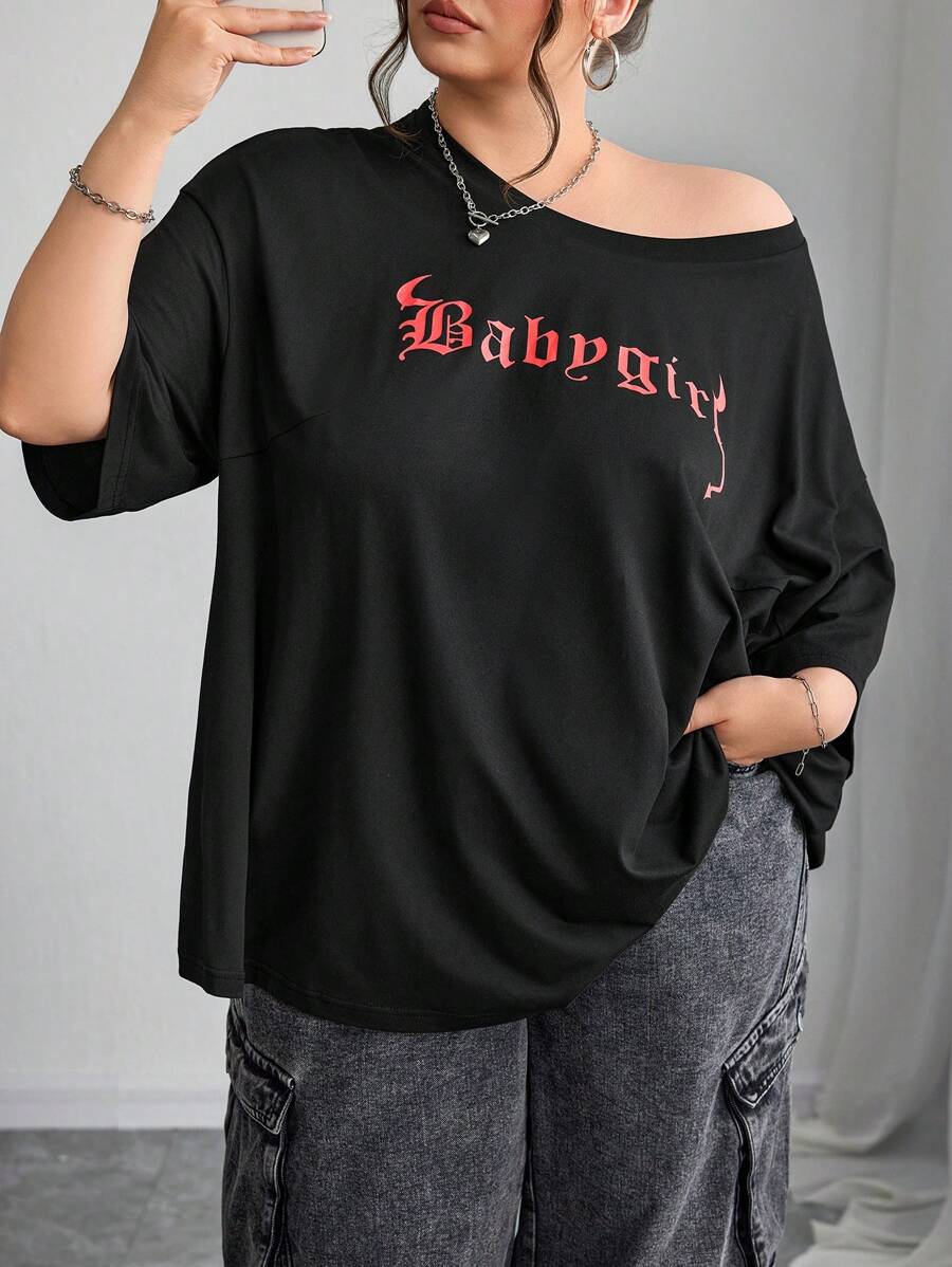 SHEIN CURVE+ Plus Size Round Neck Short Sleeve T-Shirts, Fashionable For Summer4th Of July / USA / 4th Of July Outfits / 4th Of July Clothes / 4th Of July Women - Black - View 1