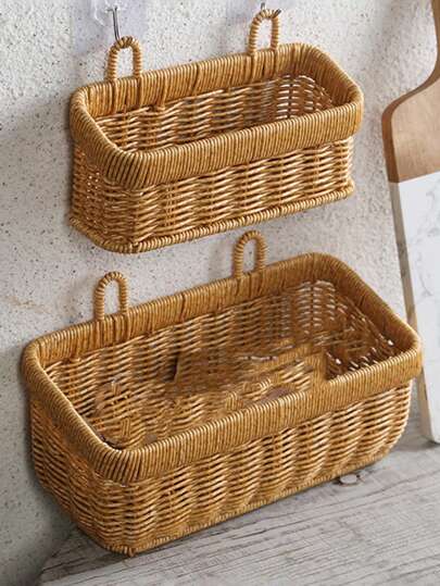 SHEIN Cesto di stoccaggio in plastica intrecciata per zenzero, verdure e aglio. Cestino da parete vintage da cucina con telaio in metallo, mini fioriera da parete, cesto per frutta e verdura. Organizzazione e stoccaggio domestico, decorazione per la casa, decorazione per la stanza, regali per la casa