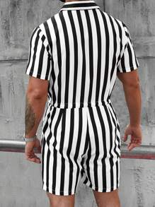 Manfinity Homme Men's Striped Printing Front Button Pocket Short Sleeve Jumpsuit