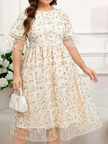 SHEIN Clasi Vestido de malla bordado color albaricoque de talla grande para mujeres, elegante para bodas, fiestas, moda y estilo, vestidos de primavera/verano para mujeres, vestidos de verano para mujeres de talla grande, vestidos de talla grande para mujeres, vestidos fluidos, vestidos para fiestas de mujeres, vestido de encaje, vestidos modestos para mujeres, vestido con volantes, vestido de fiesta, vestido elegante, vestido de té, vestidos de verano de talla grande, vestidos de curvas, vestidos para eventos de boda, vestido de malla, vestido para salir