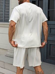 Manfinity Homme Plus Size Men Summer Casual Textured Short Sleeve T-Shirt And Shorts Set - White - View 2