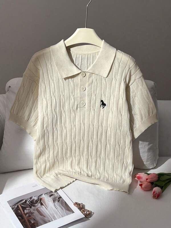 SHEIN Privé White Polo Collar Half-Open Pullover Cable Jacquard Animal Pattern Embroidery Knitted Short-Sleeved Large Size Summer Top; Casual And Elegant Casual Office Wear Top; Seaside Vacation Graduation Season College Style Women's Knitted Top
