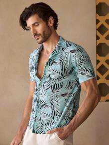 Manfinity ModaGents Camisa casual tejida de manga corta y corte slim con estampado de plantas tropicales para hombre
