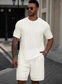 Manfinity Homme Men Plus Size Casual Textured Short Sleeve T-Shirt Set
