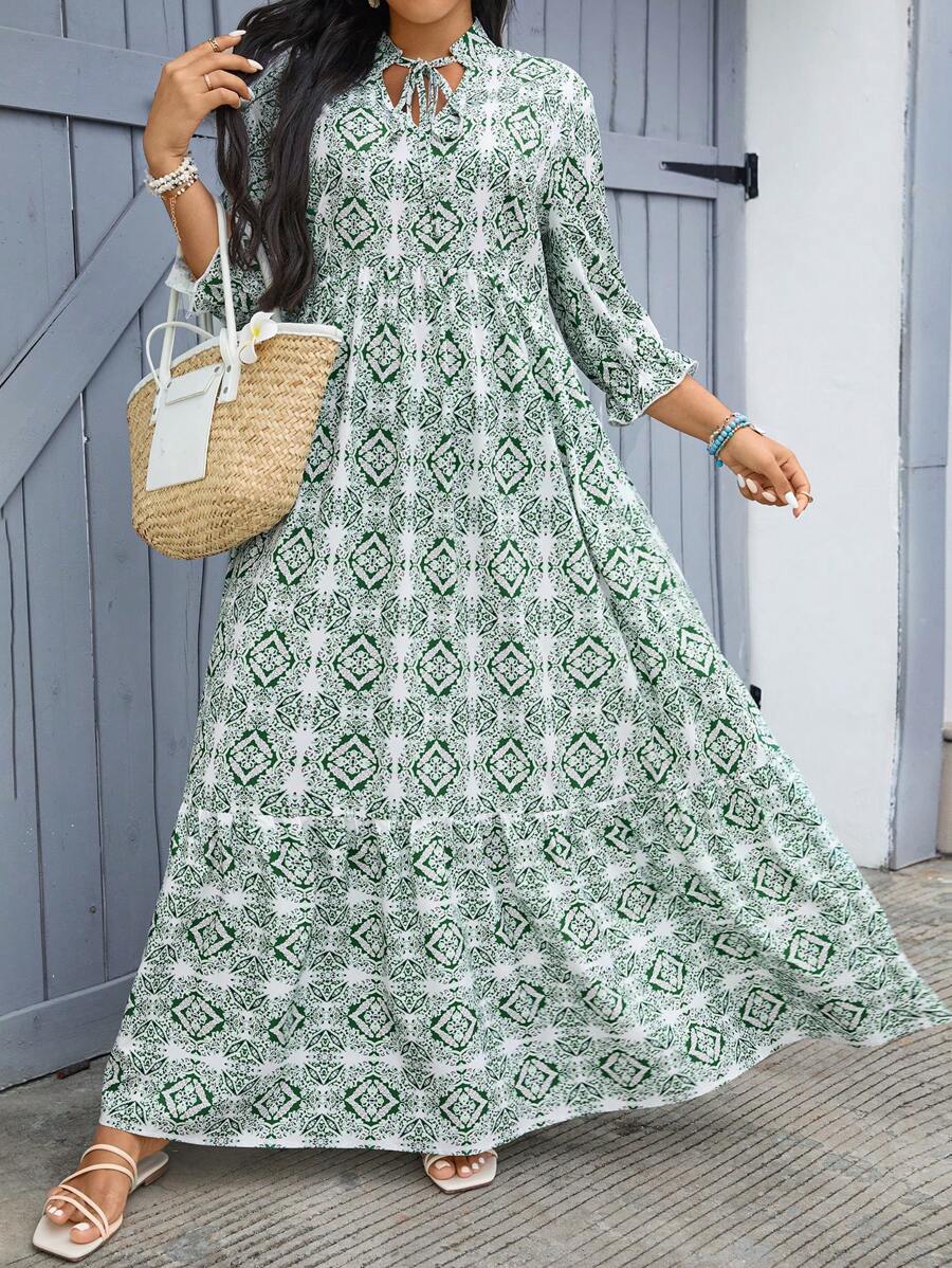 SHEIN VCAY Plus Size Women Retro Print Blue & White Maxi Beach Dress, Summer Holiday - Green - View 1