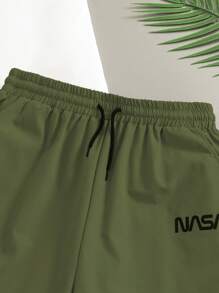 SHEIN Vacaura 2 Pieces Set: Teen Boys Casual Fashion Black Round Neck Short Sleeve Letter Graphic T-Shirt And Khaki Woven Shorts, Classic Color Scheme Summer New Arrival, School, Campus, College - Multicolor - View 7