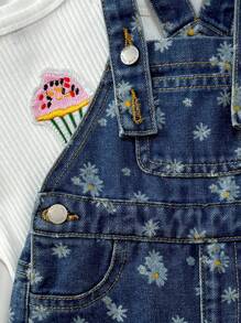 SHEIN Baby Girl Daisy Printed Blue Denim Bib Shorts