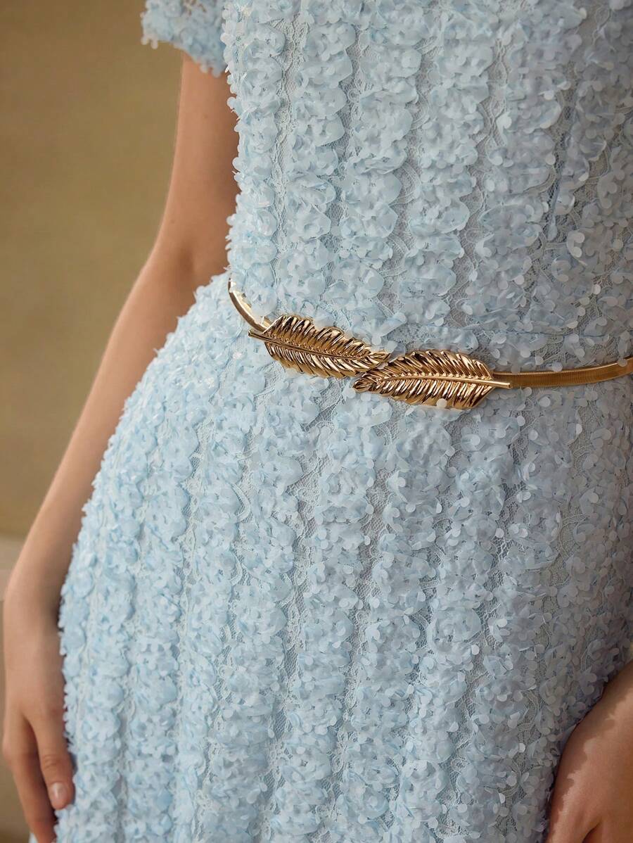 MOTF PREMIUM LACE APPLIQUES DRESS - Blue - View 2