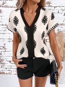 SHEIN Clasi 女式休闲图案印花缺口领衬衫，夏季 - 彩色 - 查看 4