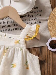 SHEIN LMoss Kids Bộ 2 món họa tiết hoa nhí cho bé gái: áo và quần short cổ vuông bèo nhún, kiểu dáng thường ngày. - Màu be - Xem 8