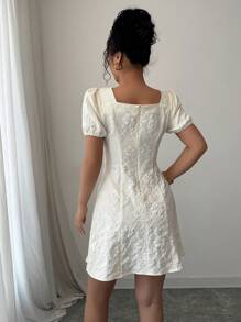 Rafferiza 女士花卉提花优雅泡泡袖方领连衣裙