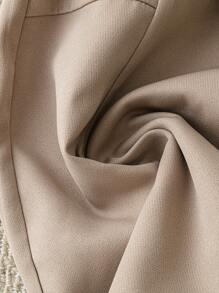 SHEIN PETITE 时尚法式仿口袋纯色休闲短裤，配腰带，舒适夏季通勤，女士