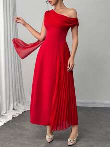 Modelyn Vestido Elegante Feminino de Chiffon Plissado Cor Sólida com Gola Assimétrica - Vermelho - Visão 3